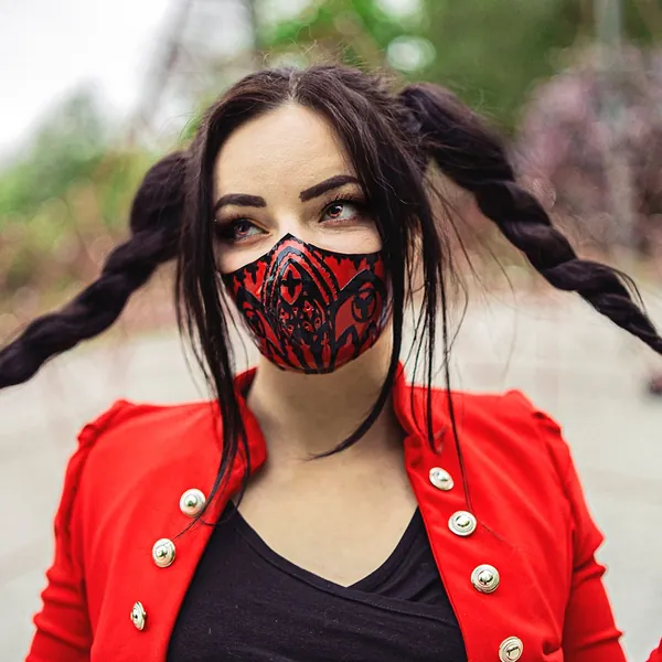 Latex mask red/black