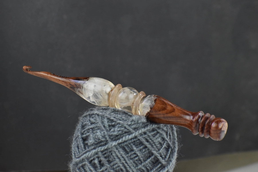 Crochet Hook Epoxy Resin and Rosewood mix crochet hook Ergonomic Handle Crochet Hooks - Soft Handle Craft Yarn Weave Best Gift- Needles