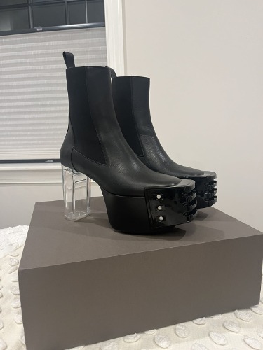 Rick owens kiss heel boot