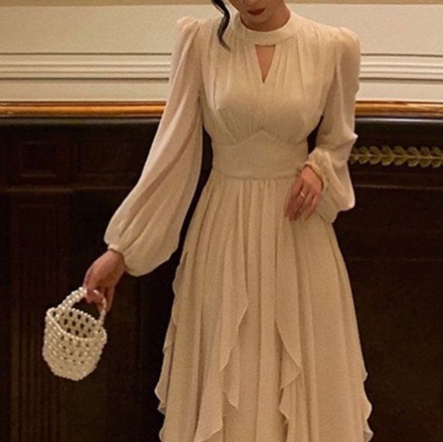  𝓫𝓮 𝓲𝓷 𝓼𝓽𝔂𝓵𝓮 on Instagram: "🏷️Цена/6.599₽🤍⠀
•Размеры:S M L XL ⠀
⠀
⠀
• Эстетика — есть наука вкуса🌾⠀
⠀
•Для заказа и по всем вопросам пишите в Direct/ Whats’App⠀
+7(989)489-12-03 Диана📲"