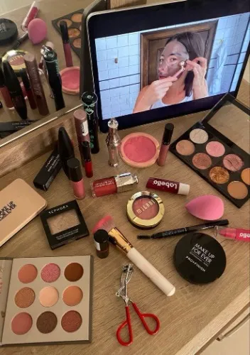 Make up 👄