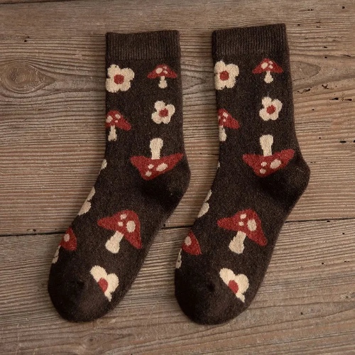Cosy Autumn Mushroom Casual Cute Tube Socks - Mushroom Flower Pattern / One Size