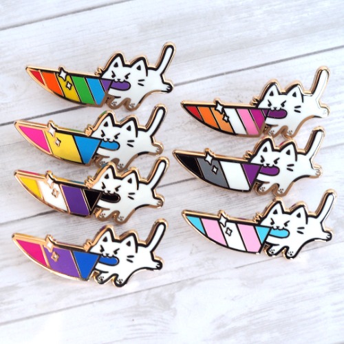 Pride Knife Cat - Metal Enameled Pin - SHIPS 4/7 | Pan
