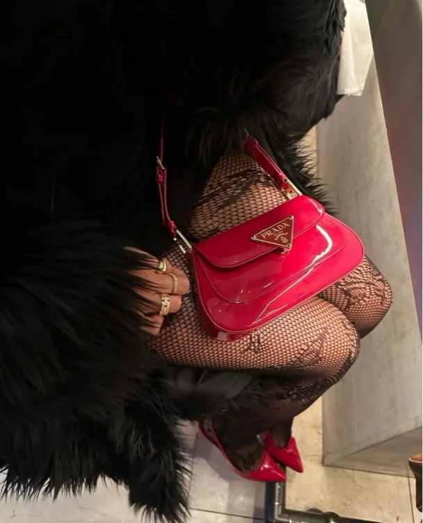 Shopping Spree 🛍️ ♥︎