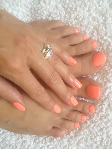 Mani & Pedi