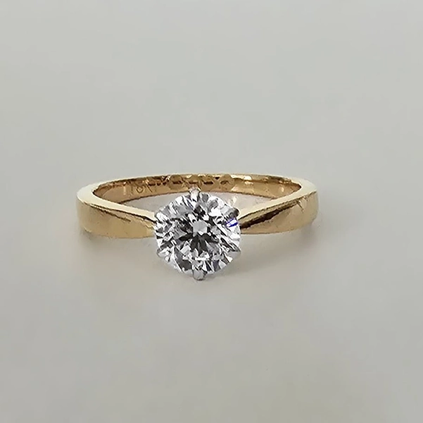 1 Carat VVS Diamond Engagement Ring/18k Solid Yellow Gold Premium Diamonds