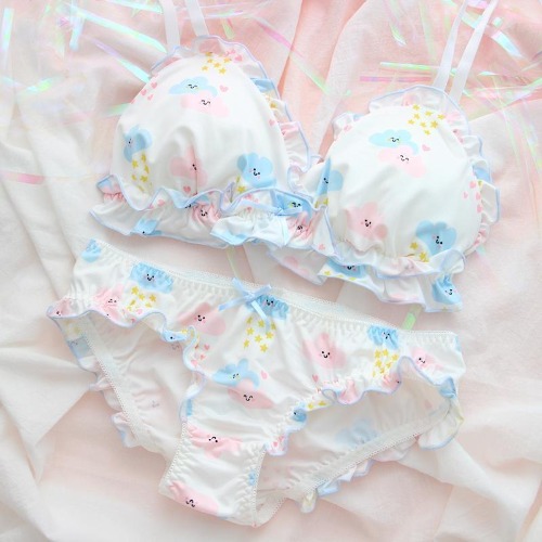 Happy Clouds Lingerie Set - L (No bigger than C cup)