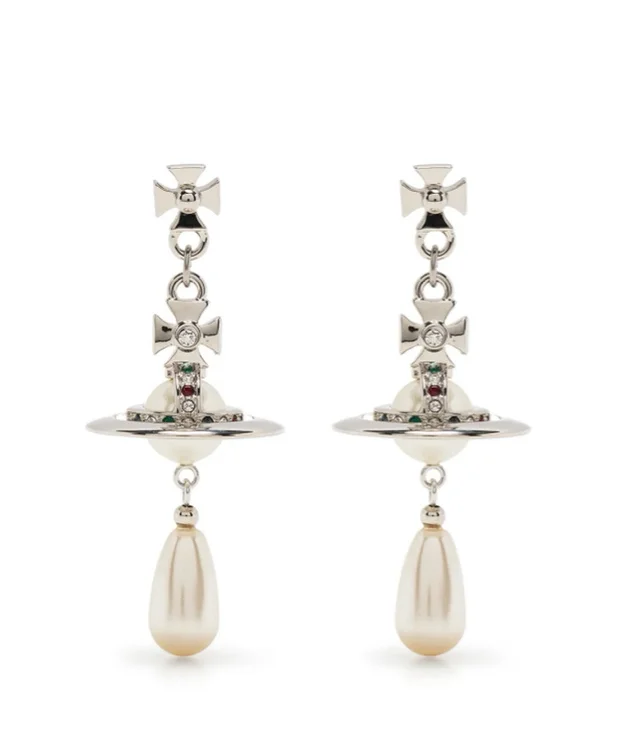 Pearl drop earrings 