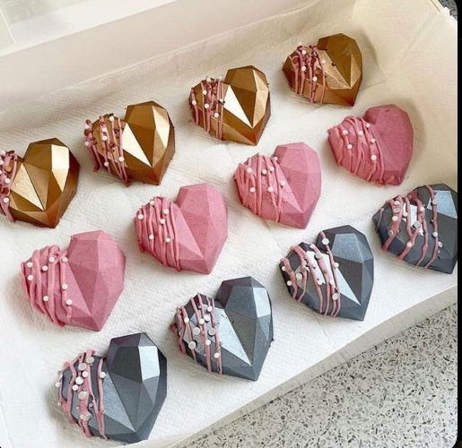 Chocolate for veeeery sweet moments 🥰