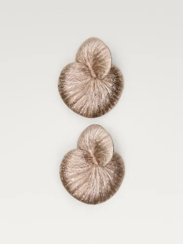 shell earrings