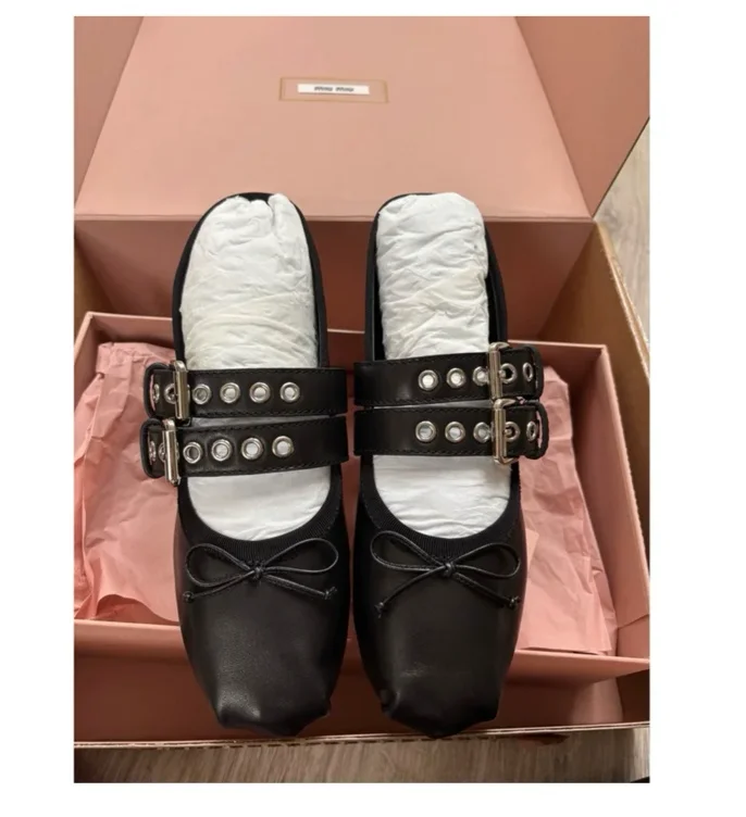 Leather ballet flats