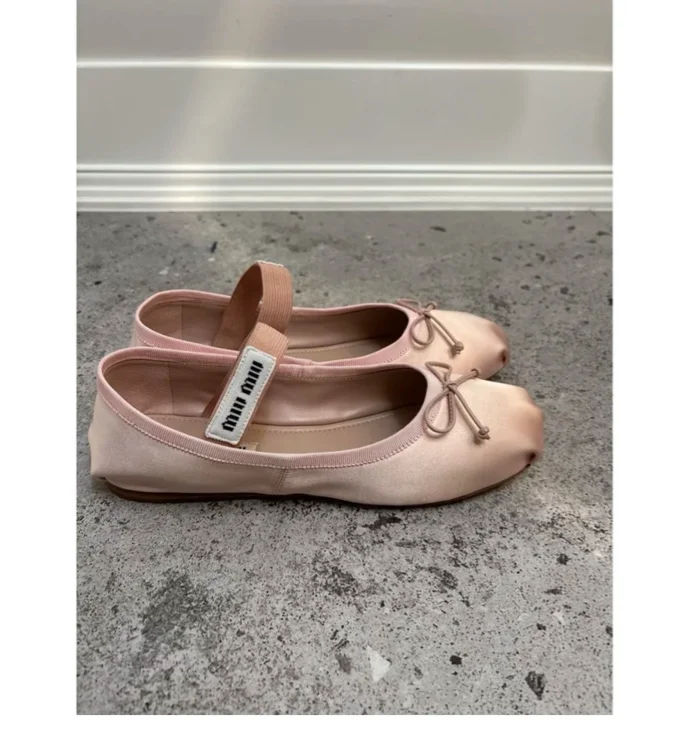 Leather ballet flats