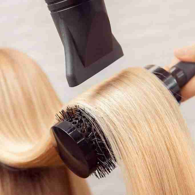 1 Blowdry at Salon