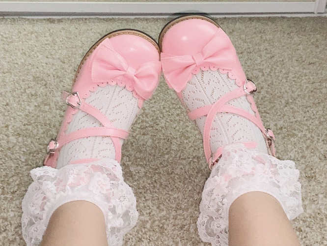Traditional Low Heel Flats - Pink / 8