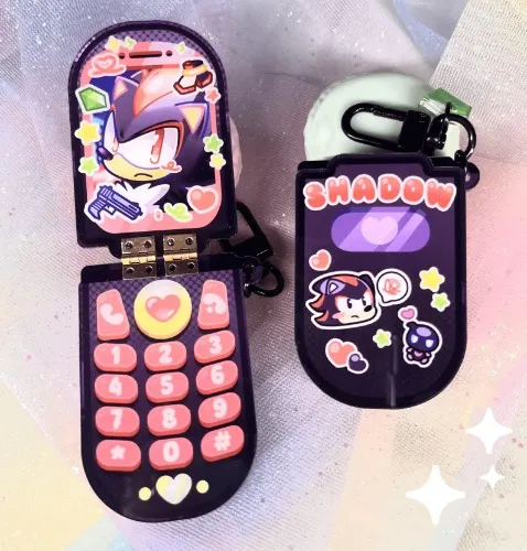 Flip Phone Keychain - Shadow