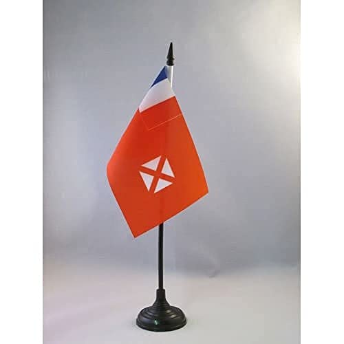 Wallis and Futuna Table Flag 4'' x 6'' - Wallisian - Futunan Desk Flag 15 x 10 cm - Black plastic stick and base - AZ FLAG - Wallis and Futuna - 15x10 cm