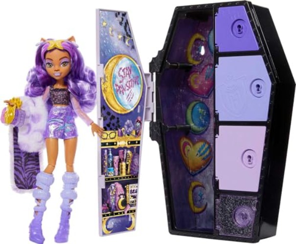 Monster High Skulltimate Secrets Fearidescent Series Doll & Accessories, Clawdeen Wolf, Dress-Up Locker & 19+ Surprises - Clawdeen