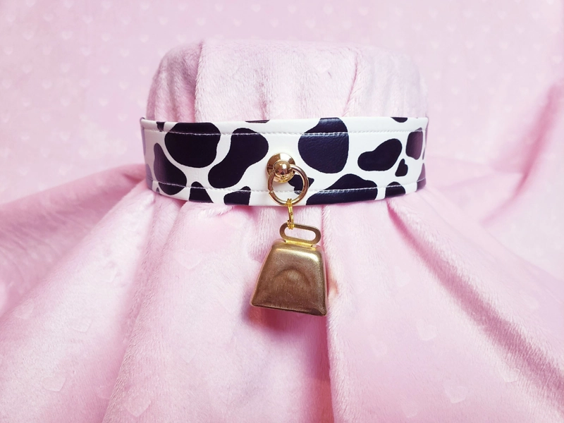 Soft pleather cow chokers with bell | Custom printed | MULTI colors | Cow cosplay | Cute cow | Egirl | Cosplay choker | Cowbell