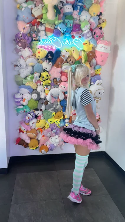 Mega Present 4 mega CUTE