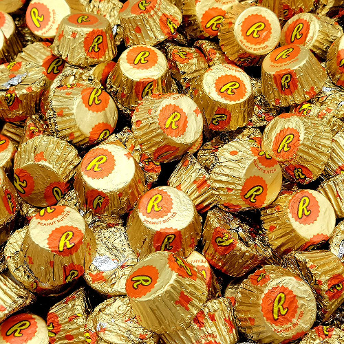 Reeses Peanut Butter Miniature Cups - Smooth Peanut Butter and Rich Milk Chocolate -individually wrapped – Bulk Pack - 1 Pound - 1 Pound (Pack of 1)