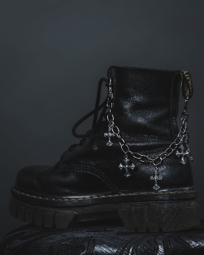 Silent Vow Boot Charm