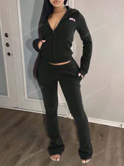 LovelyWholesale Women'S Casual Letter Printed Long Sleeved Pocket Zipper Placket Hooded Sweatshirt And Pants Set For Autumn Winter