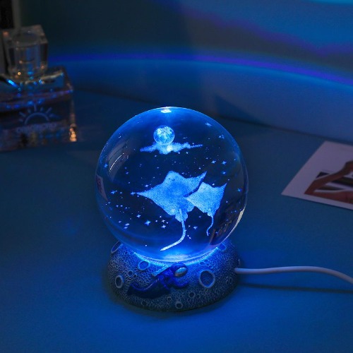 LED Aquamarine Life Snow Globe - Manta Ray