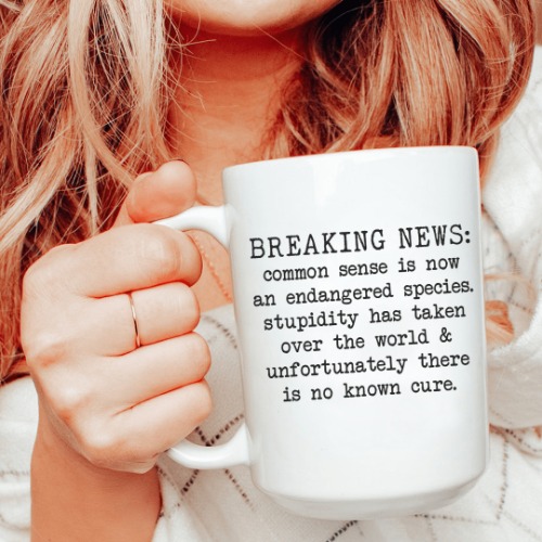 Breaking News Ceramic Mug 15 oz - White / One Size