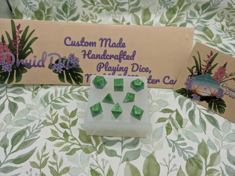 MINI DICE Sharp Edge Dice Mold 7 Dice Dnd Set With Bonus | Etsy