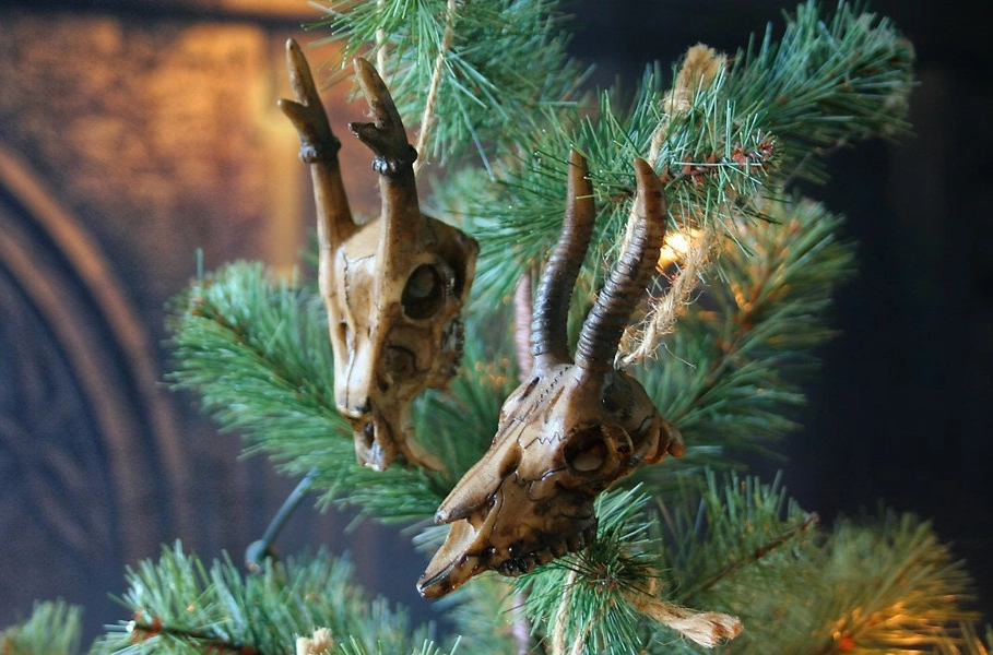 4 Skull Christmas Ornaments Hangers set of 4 Animal Deer Decoration