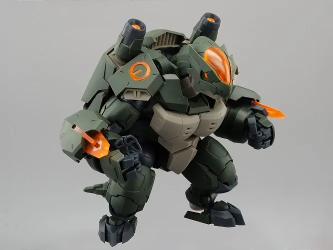 Number 57 Manhunter Ground Armor (Patina Edition) 1/24 Scale Model Kit