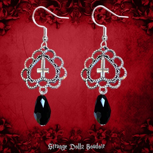 Haunted Love earrings, 925 sterling silver, Gothic Jewellery, Strange Dollz Boudoir