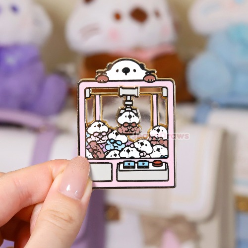 August Patreon Pin - Claw Machine Lakko