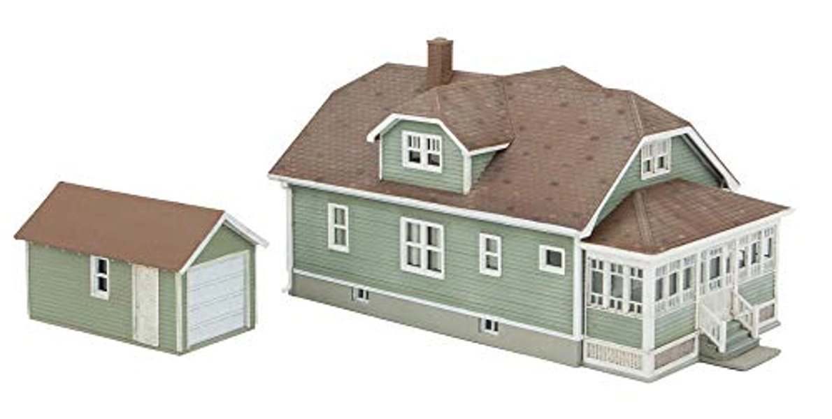 Walthers Cornerstone HO Scale Model Kit - Updated American Bungalow with Single-Car Garage
