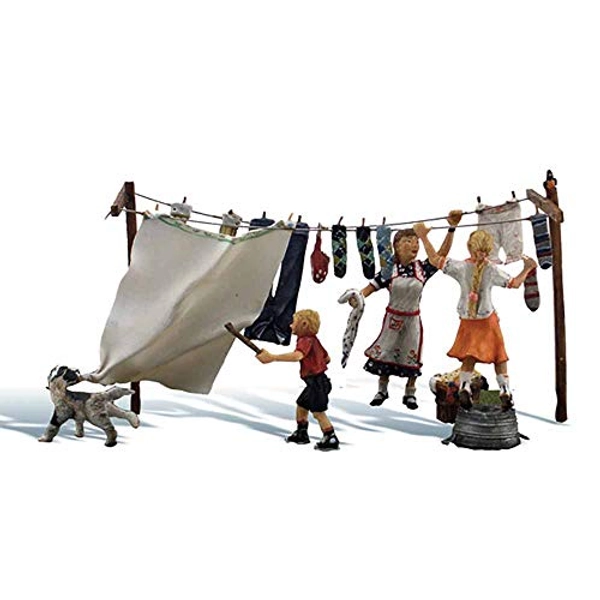 Wash Day Getaway (3 Figures, Dog & Accessories) HO Scale Woodland Scenics