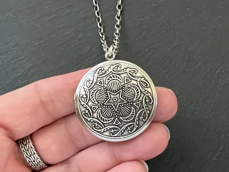 Celestial Locket Crescent Moon Stars Vintage Style Men's Locket Unisex Gift for Friends ANTIQUE SILVER Heavenly Galaxy Photograph Locket