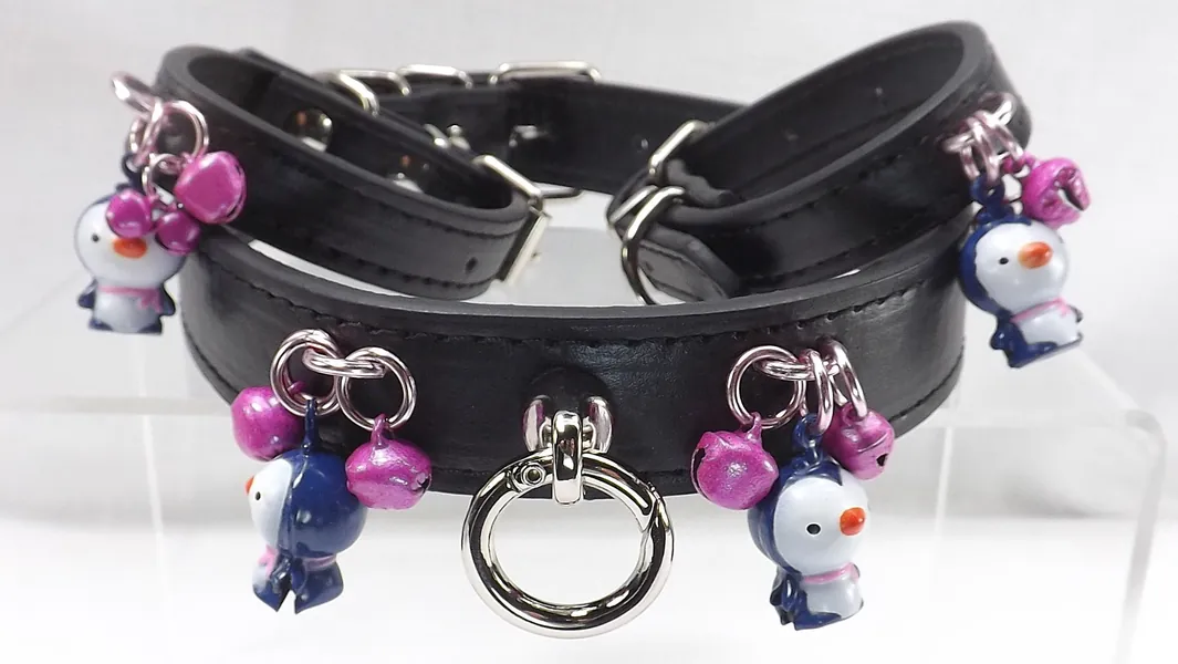 Penguin bell Slave collar black Leather bdsm collar Kawaii collar mature bdsm restraints set pinchthemuse