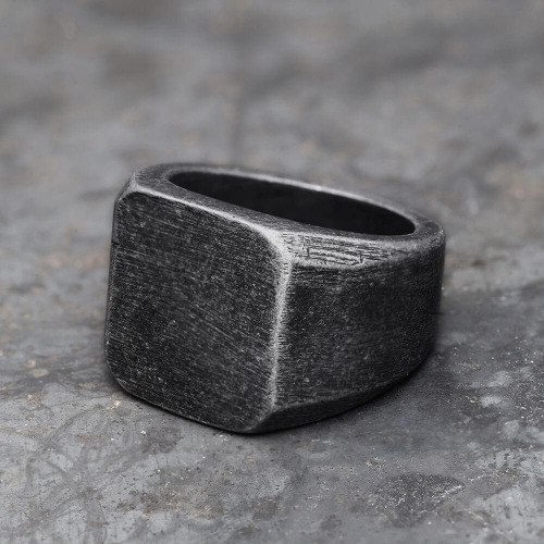 Retro Simple Plain Stainless Steel Square Ring - Black / 11