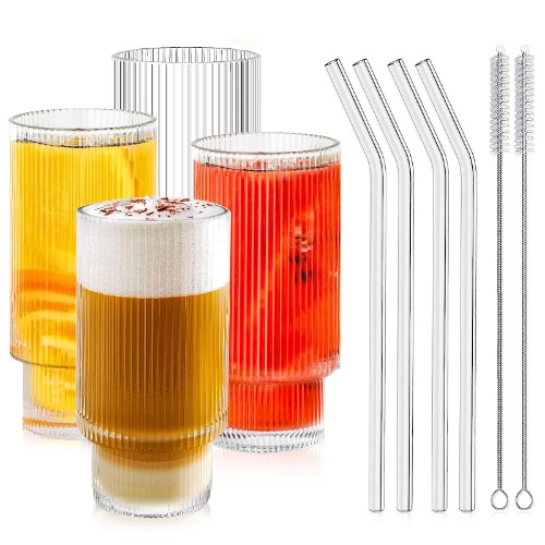Set of 4 Glasses and Straws