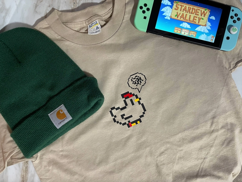 Stardew Grumpy Pixel Chicken Gamer T-Shirt