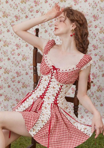 Hawthorn Berry Dress | In-stock / Hawthorn / S