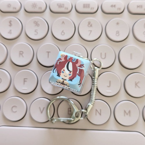 Hakos Baelz - Fidget Keycap Keychain