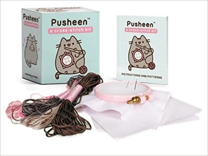 Pusheen: A Cross-Stitch Kit (RP Minis) - Paperback