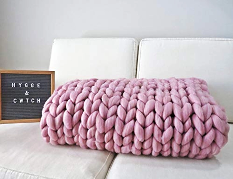 Hygge & Cwtch Chunky Knit Throw Blanket | Giant Yarn Hand Knitted Soft Blankets Free Storage Bag | Vegan Boho Accent Decor Neutral Home Farmhouse Modern Scandinavian (Dusty Pink, 50" x 60")