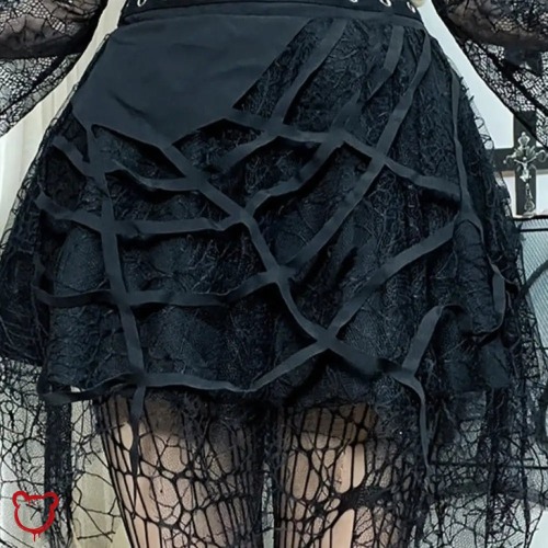 Speedy Tassel Skirt - black / M