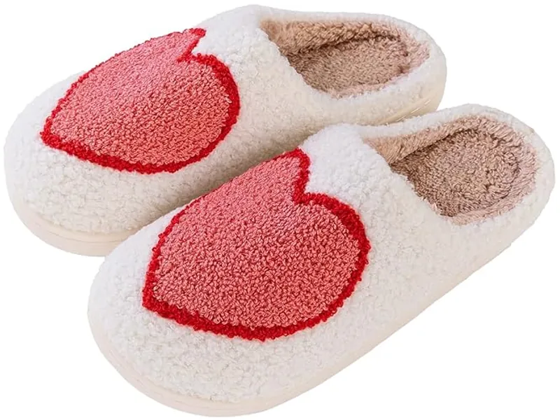 Women Slippers Cute Pattern Strawberry Slippers Warm Soft Bedroom Shoes Fuzzy Closed Toe Sandals Non Slip House Bedroom Slippers - 7.5-8 Women/5.5-6.5 Men - Big-heart