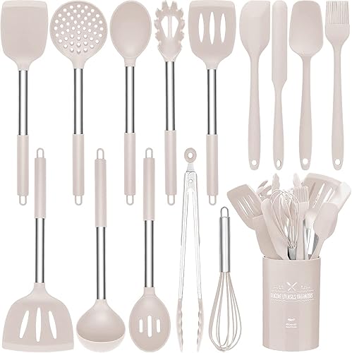 15 PIECE KITCHEN SET