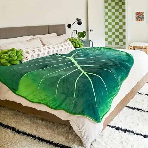 green leaf shape flannel blanket 
