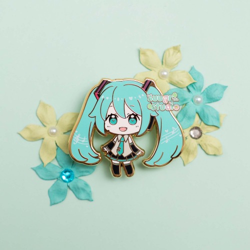 Virtual Vocalist Miku Hard Enamel Pin - [A Grade] / Locking Clasp