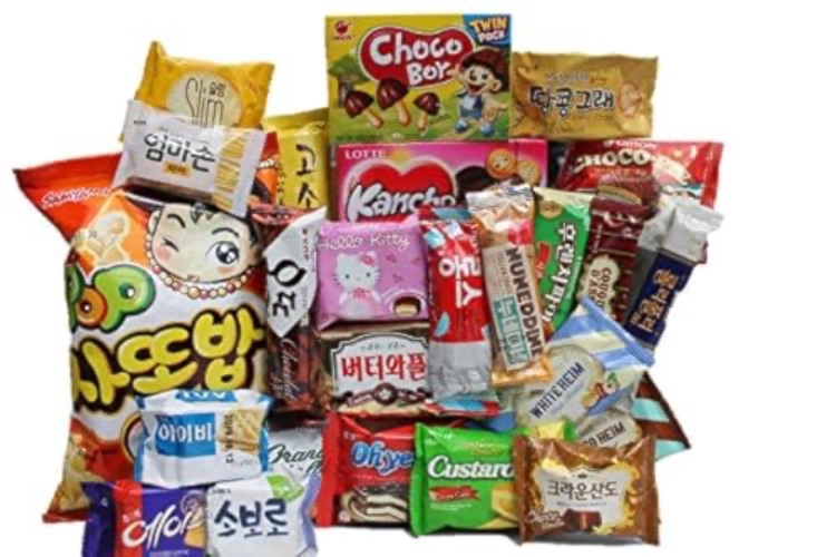 KOREAN PREMIUM SNACK BOX_Assorted Package Popular Deluxe Korean Brand Snacks and More! Perfect for GIFT | College Care Package | Gift Care Package | Asian Snack Box | Korean Chips | 27 Packs - Sweet - 25 Piece Set